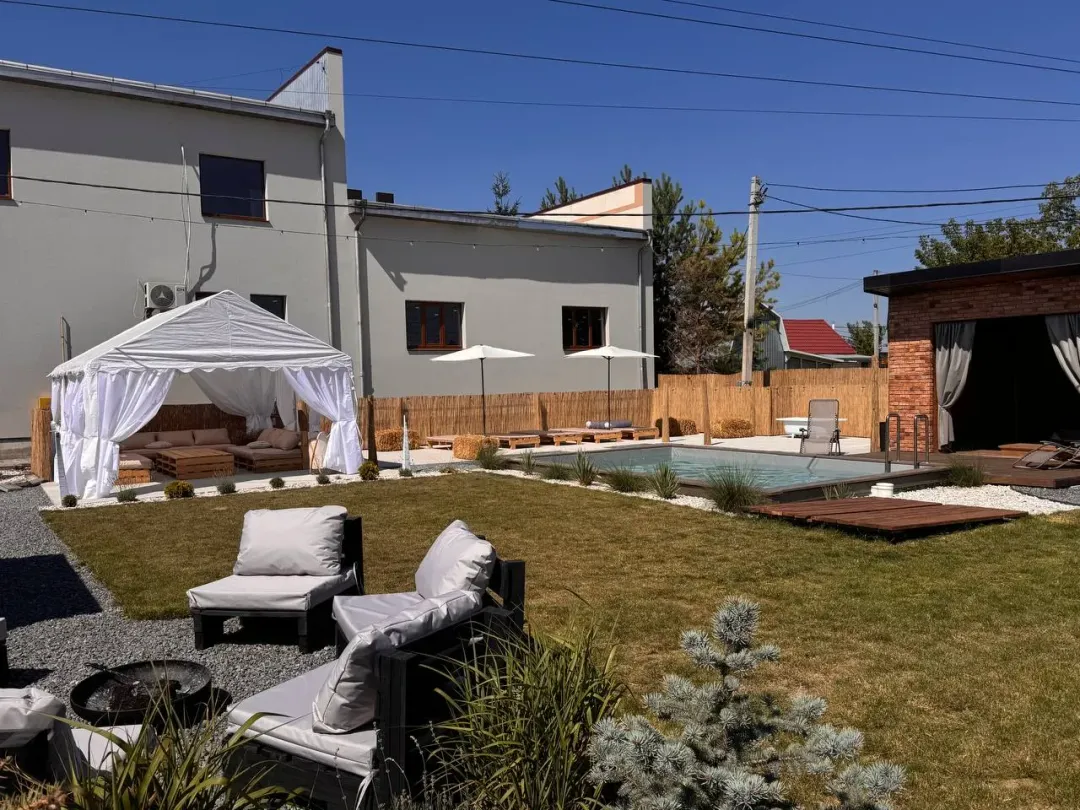Noble Yard — фото локації для відпочинку у вулиця Стрийська, 7Б, селі Підгороднє, Тернопільському районі, Тернопільській області, фото 2