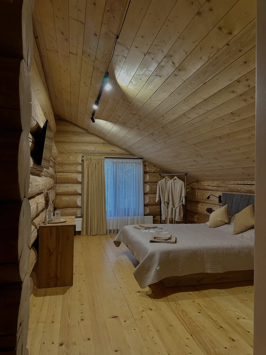 Stone&Forest Spa — фото локації для відпочинку у смт. Велика Березовиця, вул. Микулинецька, Тернопільському районі, Тернопільській області, фото 2
